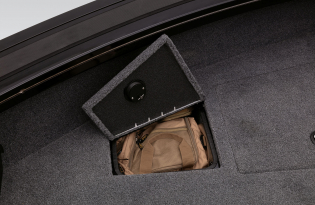 2022 Tracker Targa V19 Walk Thru Exclusive Auto Marine aluminum fishing boat power boat outboard motor