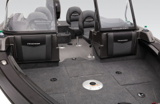 2022 Tracker Targa V19 Walk Thru Exclusive Auto Marine aluminum fishing boat power boat outboard motor