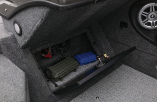 2022 Tracker Targa V19 Walk Thru Exclusive Auto Marine aluminum fishing boat power boat outboard motor