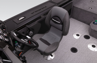 2022 Tracker Targa V19 Walk Thru Exclusive Auto Marine aluminum fishing boat power boat outboard motor