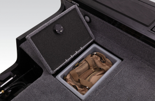 2022 Tracker Targa V19 Walk Thru Exclusive Auto Marine aluminum fishing boat power boat outboard motor