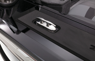 2022 Tracker Targa V19 Walk Thru Exclusive Auto Marine aluminum fishing boat power boat outboard motor