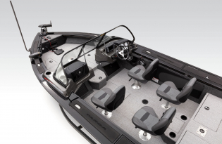 2022 Tracker Targa V19 Walk Thru Exclusive Auto Marine aluminum fishing boat power boat outboard motor